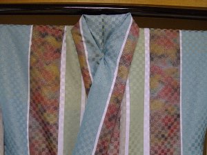 滝沢晃の訪問着コーディネート バラ文様