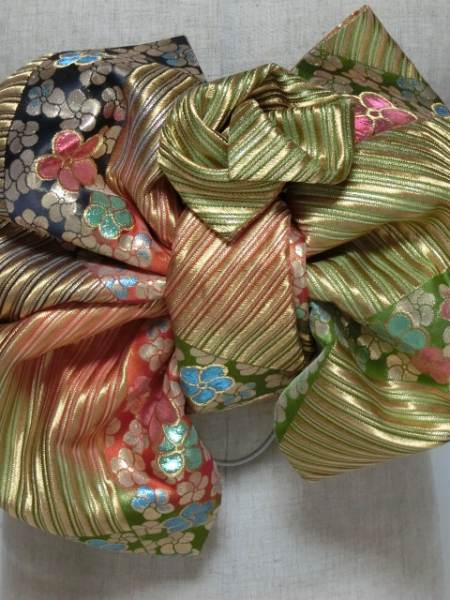 新品袋帯使用 簡単に使えるお振袖用豪華な正絹の作り帯 紐で結ぶだけ ブルー薔薇 … KIMONOBITO30