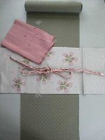 ちょっとお出かけ小紋<br>ろうけつ<br>グリーンに半菊