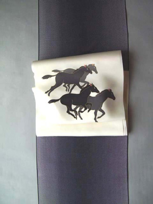 名古屋帯 縞模様 馬 鳥 動物柄 花文 NO-938 楽天市場】名古屋帯 単品 正絹 仕立て付き 九寸 黒地 鳥獣戯画